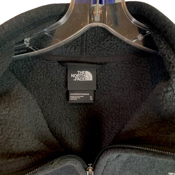 The North Face Jacket Wmn XL Black Sweater Fleece Full Zip Viral Gains Logo NWT - Picture 2 of 8